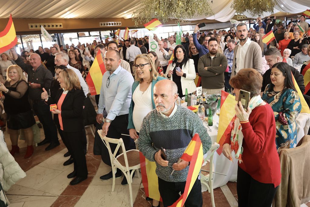 Todas las imágenes de la visita de Santiago Abascal en Murcia este domingo