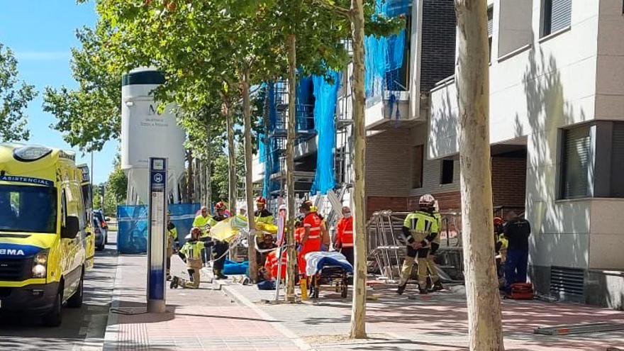 Accidente laboral por el derrumbe de un andamio.