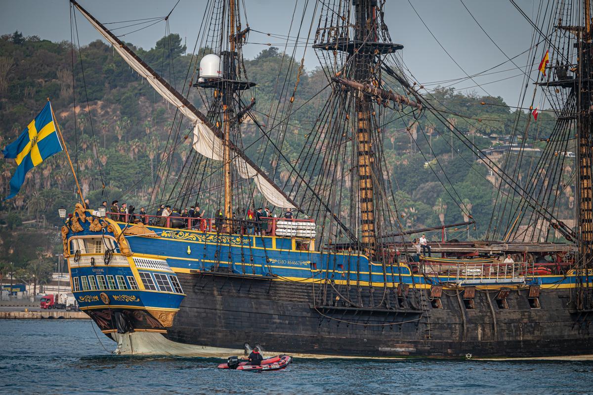 El Götheborg de Suecia, el velero más grande del mundo, recala en Barcelona