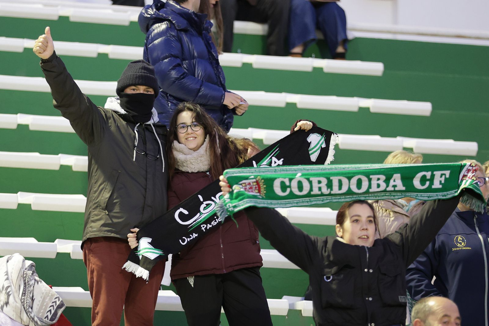 Antequera-Córdoba CF: las imágenes de la afición blanquiverde