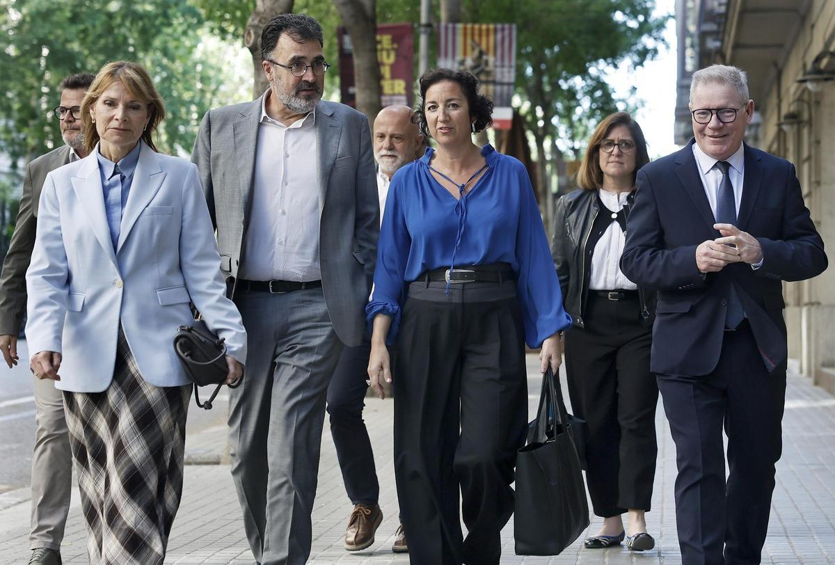 Lluïsa Moret (PSC), Lluís Salvadó (ERC) y la consellera Alícia Romero en una imagen reciente.