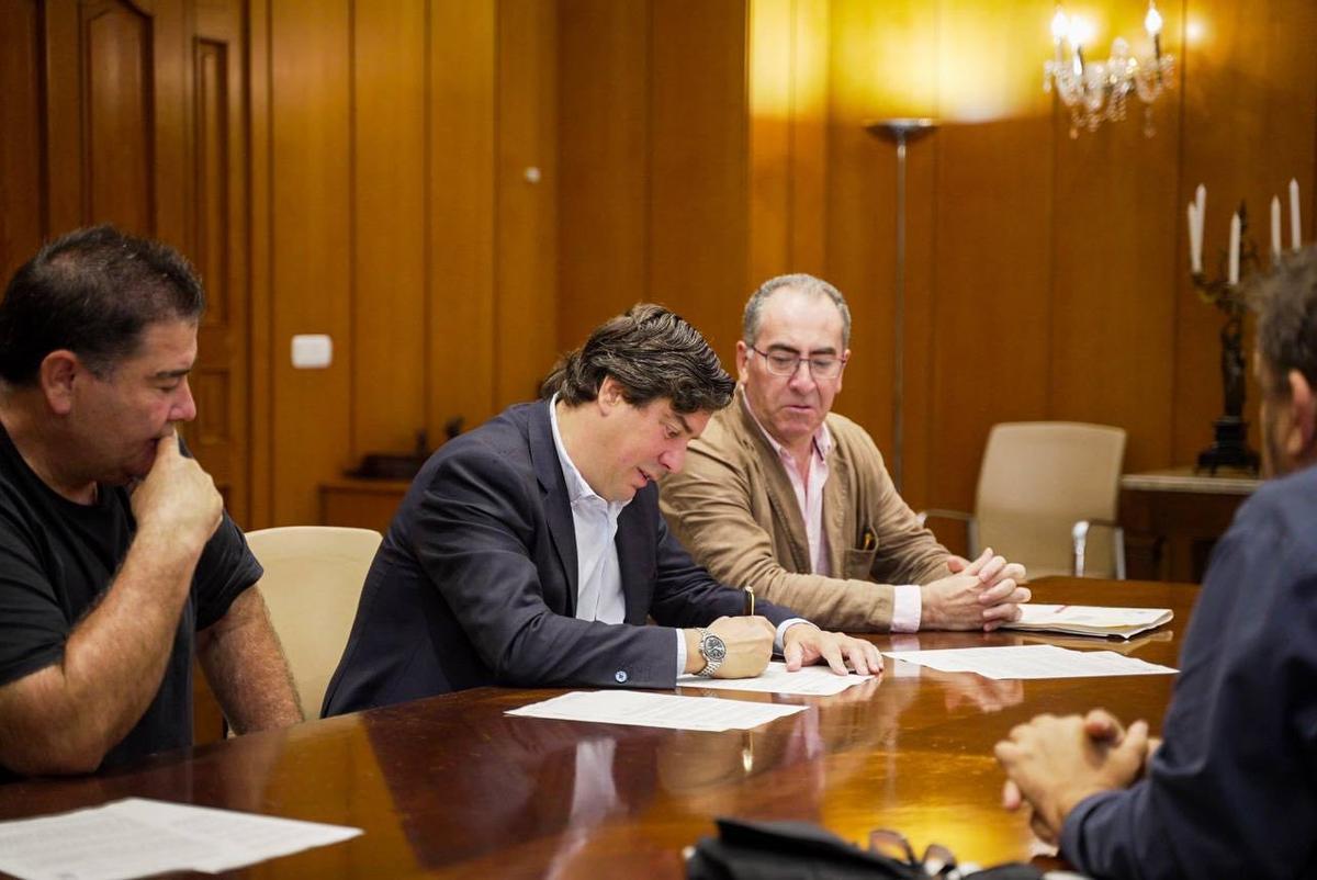 Firma del preacuerdo del convenio colectivo de Cecosam.