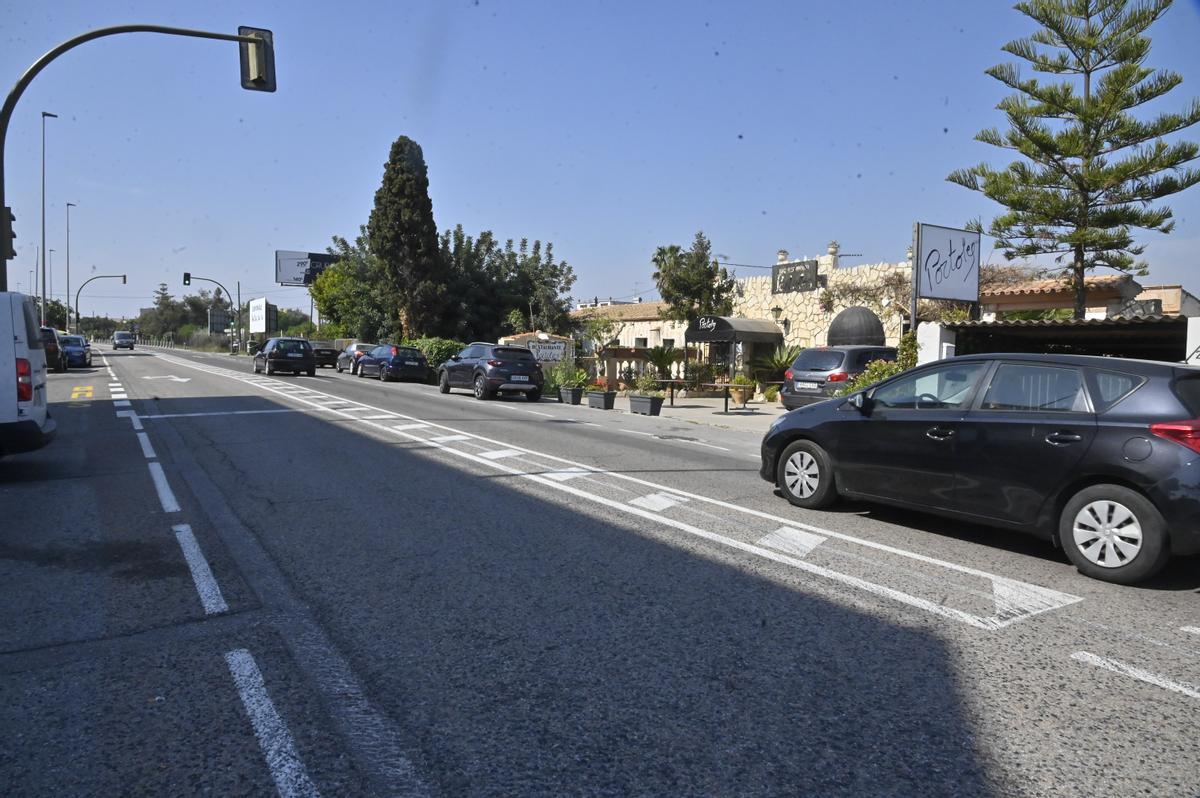 El carril bici discurrirá por el margen derecho de la carretera de l'Alcora, junto al restaurante Portolés.