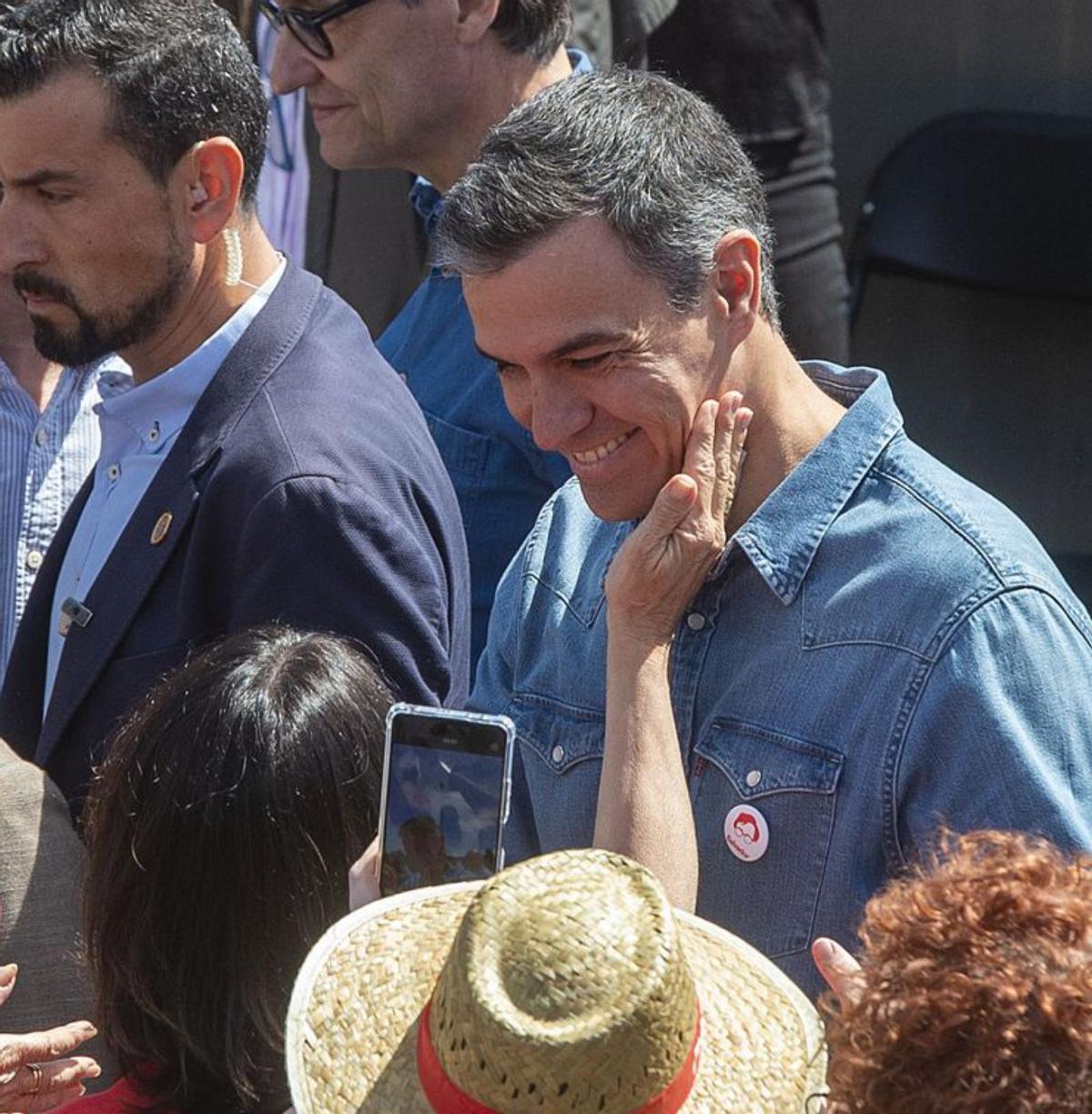 Sánchez ‘enfanga’ la campanya Sánchez ‘enfanga’ la campanya