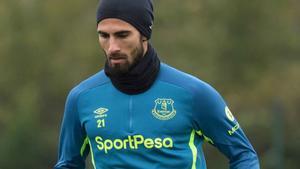 André Gomes entrenando con el Everton.