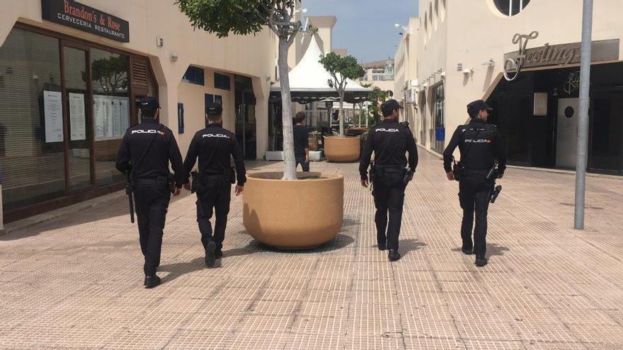Dos detenidos tras una reyerta en la zona de ocio del puerto de Alicante