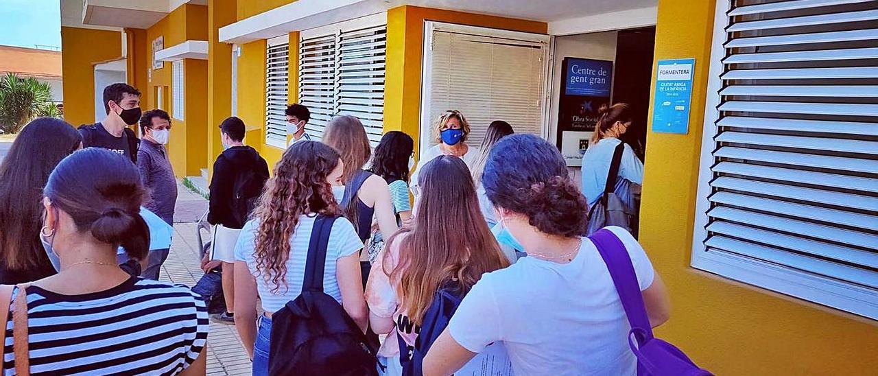 24 alumnos hacen las pruebas de selectividad en Formentera