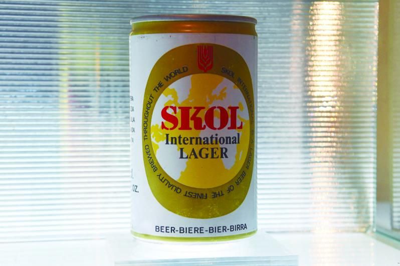 Primera lata de cerveza comercializada en España, de Skol, en 1966.