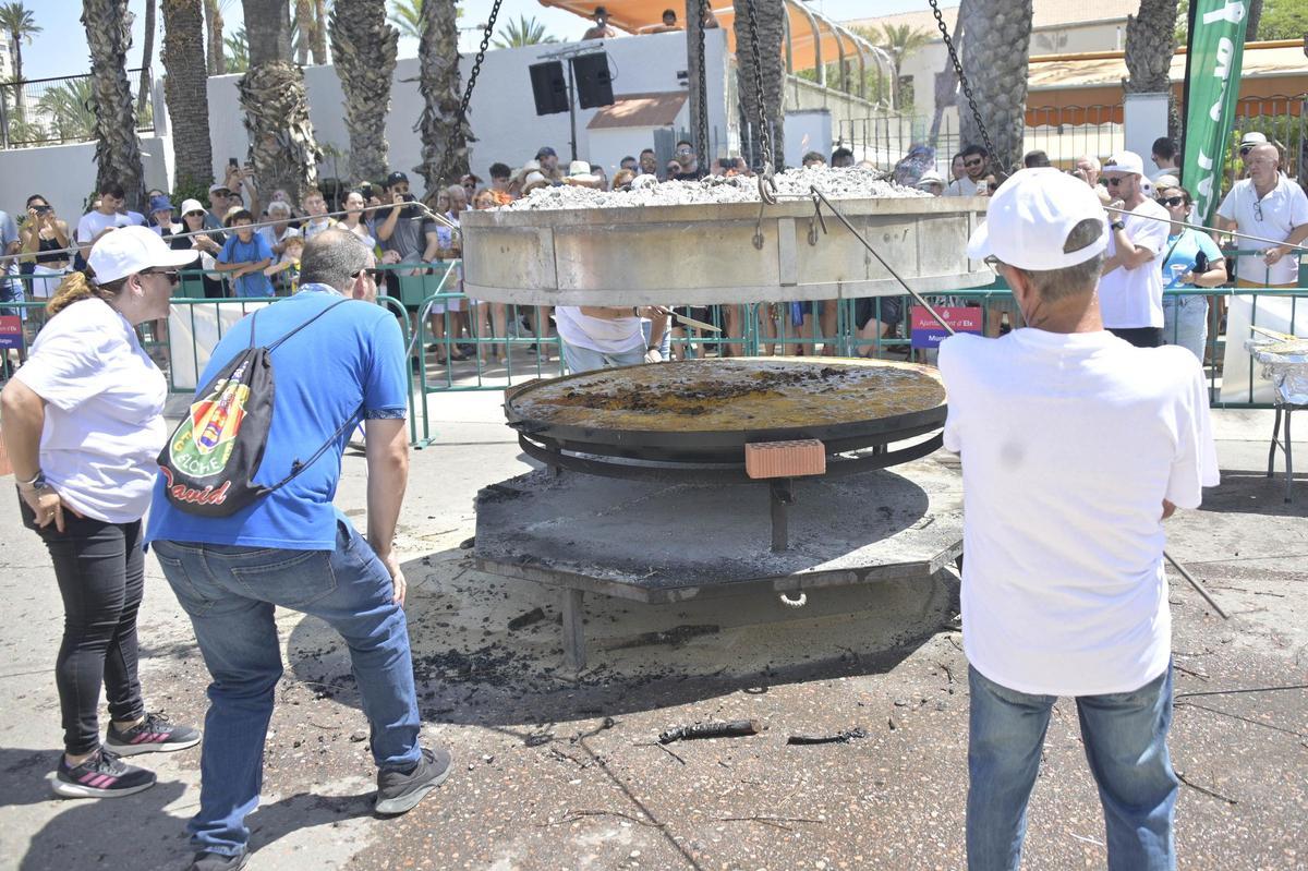 Fiesta del arroz con costra en Elche