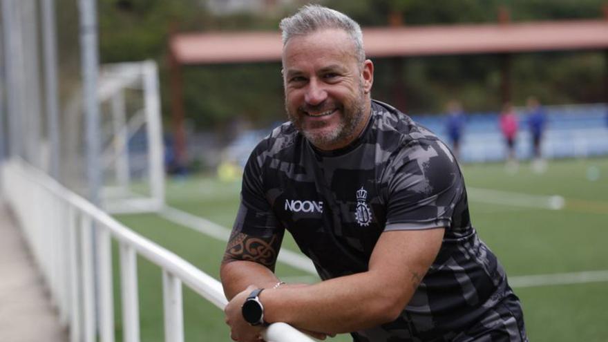 El Avilés destituye a Iván González, entrenador del Femenino