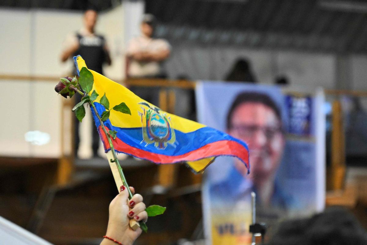 Quito despide al candidato asesinado Fernando Villavicencio