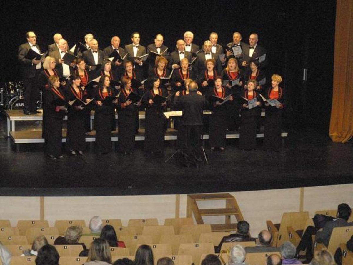 El Orfeón y la banda de Mieres festejan Santa Cecilia