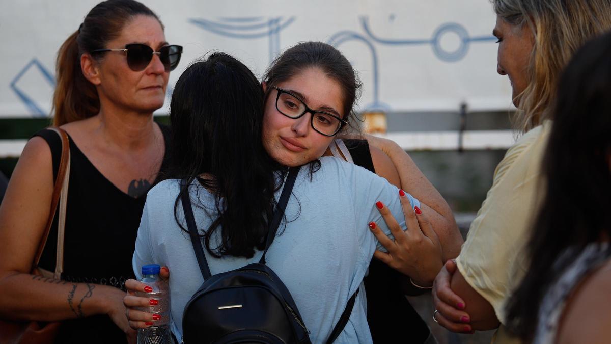 Minuto de silencio en Baiona en recuerdo de Santiago Leyenda, cocinero del 'Argos Georgia' fallecidos en el naufragio de Malvinas