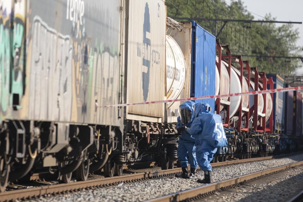 Fuita d'una matèria perillosa en un tren de mercaderies a Riudellots de la Selva