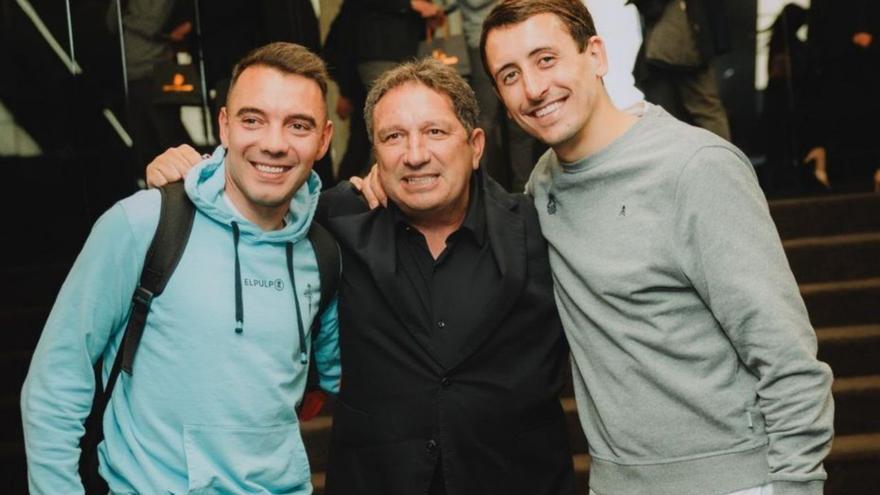 Eusebio, con Aspas y Oyarzabal, en Anoeta.