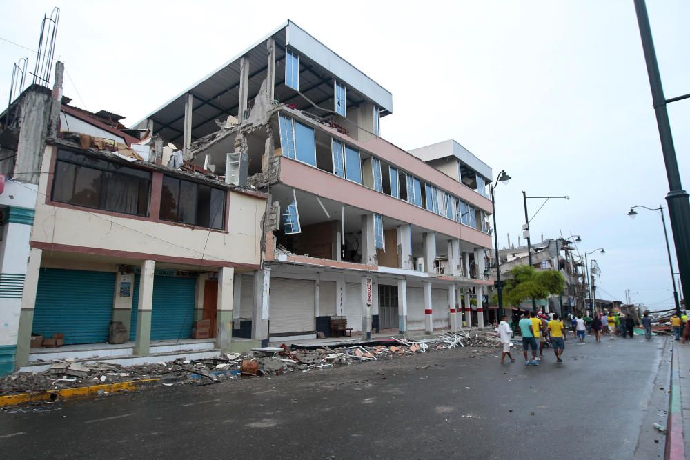 Un terremoto de 7,8 grados ha causado decenas de muertos en Ecuador.