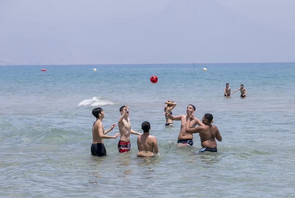 Primer fin de semana de playas abiertas al baño