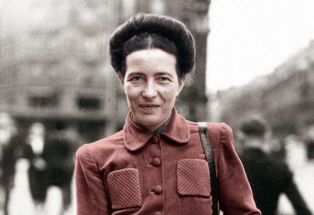 Simone de Beauvoir sigue siendo una referencia en debates actuales sobre igualdad y género.