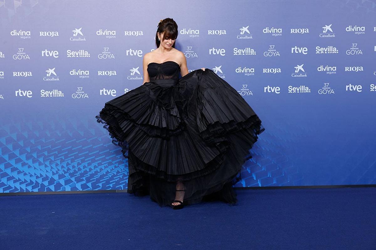 Detalles del look de Penélope Cruz en los Goya 2023