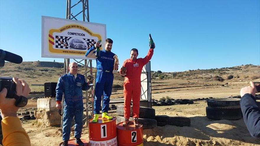 Jonathan Vázquez manda en el autocross extremeño