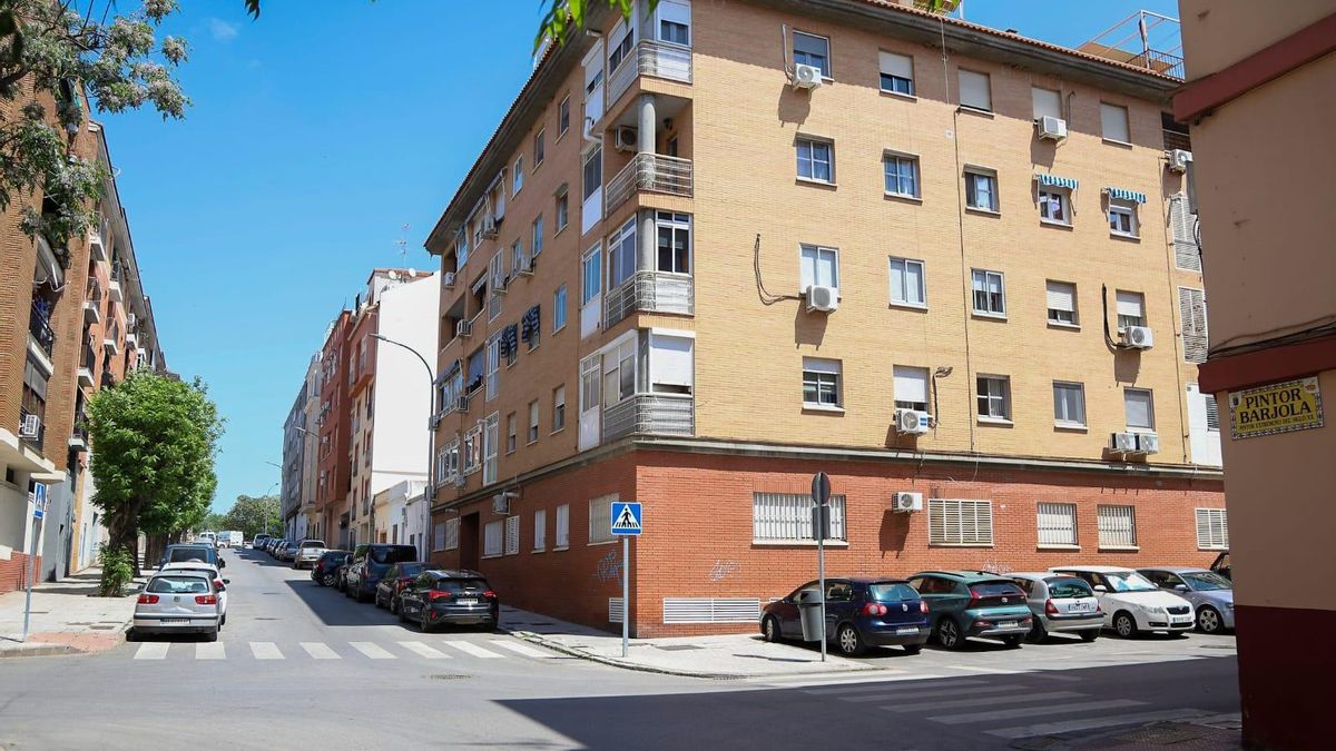 Calle Pintor Barjola de Badajoz donde se halla el piso donde ocurrió la agresión.