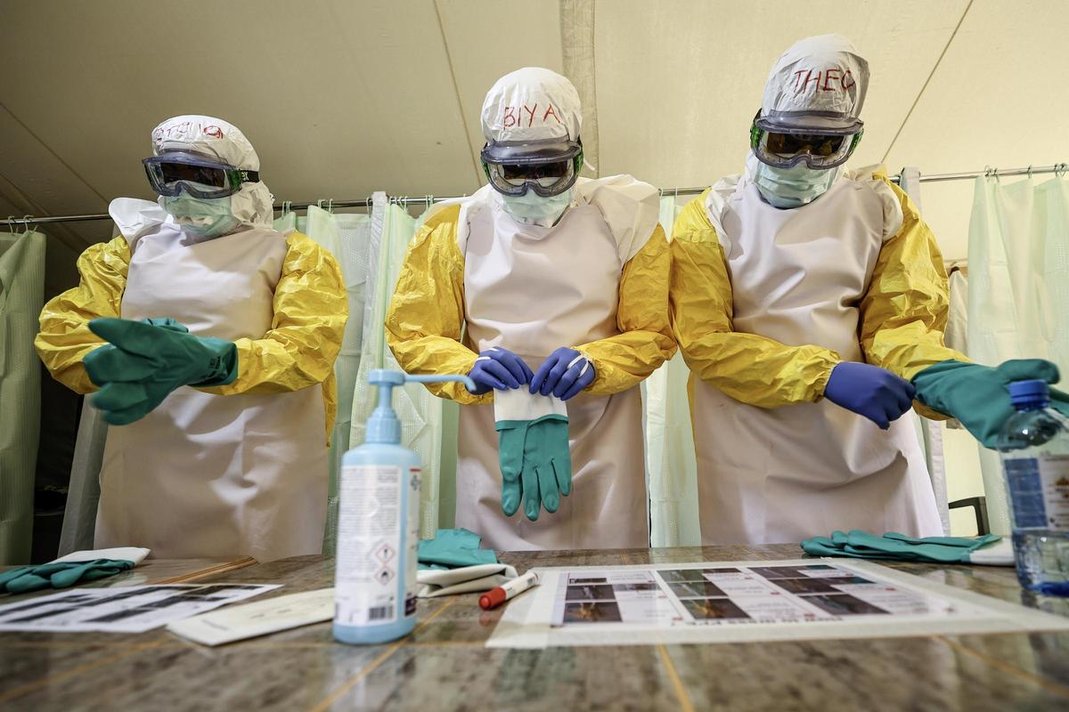 Médicos Sin Fronteras entrena a sus equipos en Nairobi ante el riesgo de ébola en la República Democrática del Congo Médicos Sin Fronteras entrena a sus equipos en Nairobi ante el riesgo de ébola en la República Democrática del Congo