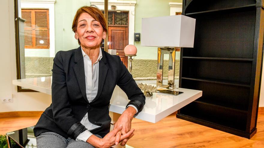 María del Rosario Alonso: «He resistido con la tienda porque tenía lo que no había ni en la capital»