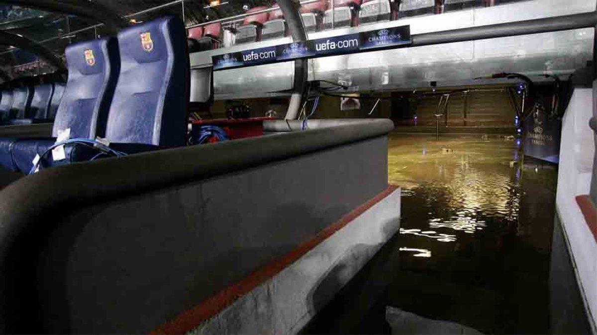Imágen de las inundaciones que sufrió el Camp Nou en 2006
