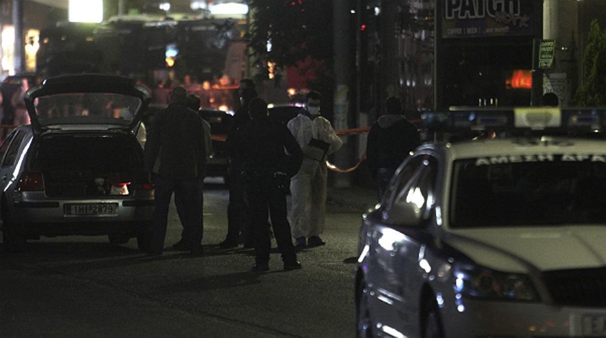 El moment del tiroteig a tres nazis d’Alba Daurada.