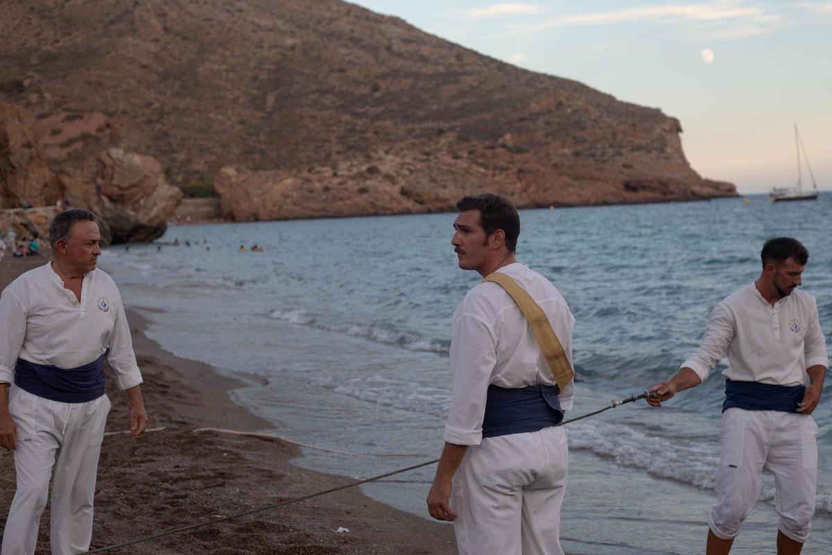 El Portús recrea su origen con el arte marinero de la jábega El Portús recrea su origen con el arte marinero de la jábega