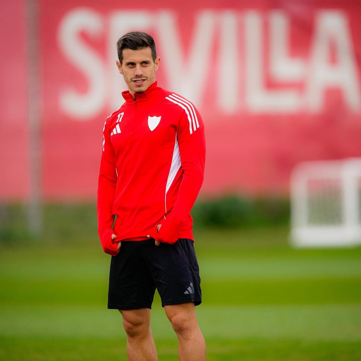 Alfon González en el entrenamiento del Sevilla de este sábado