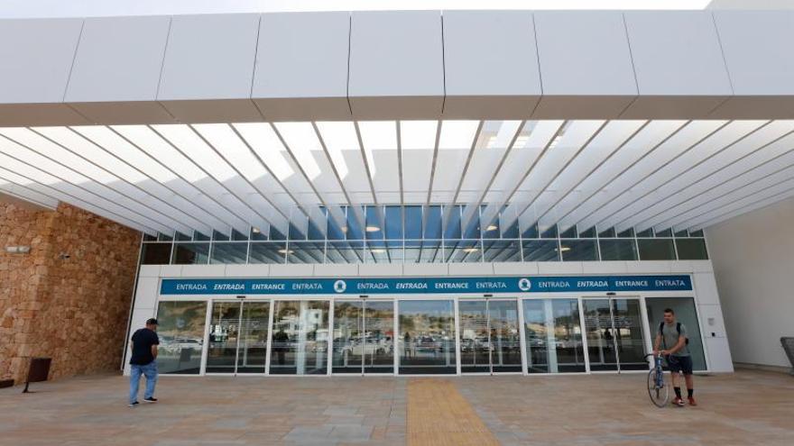 La nueva estación marítima de Ibiza empieza a funcionar con casi tres años de retraso