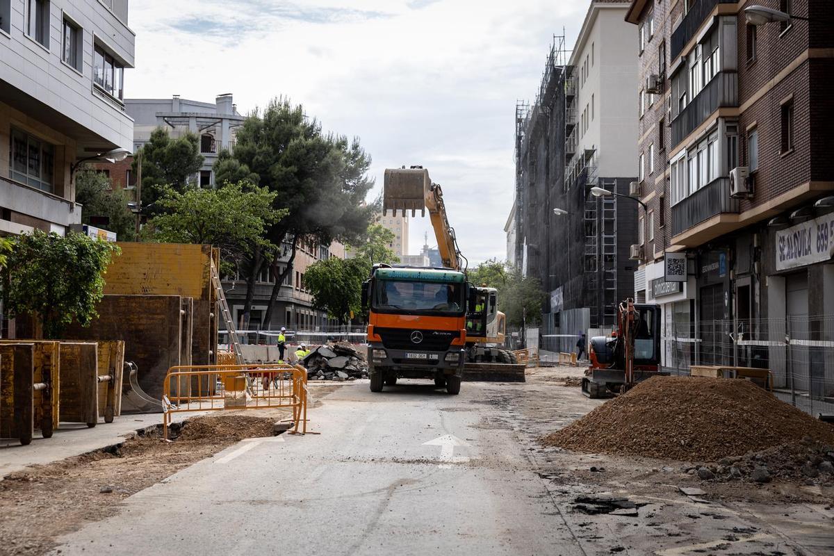 En imágenes I Comienza la segunda fase de la reforma de la avenida Valencia de Zaragoza En imágenes I Comienza la segunda fase de la reforma de la avenida Valencia de Zaragoza