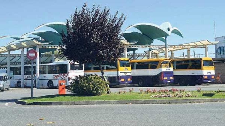 Estación de autobuses de Cangas.  // G. Núñez