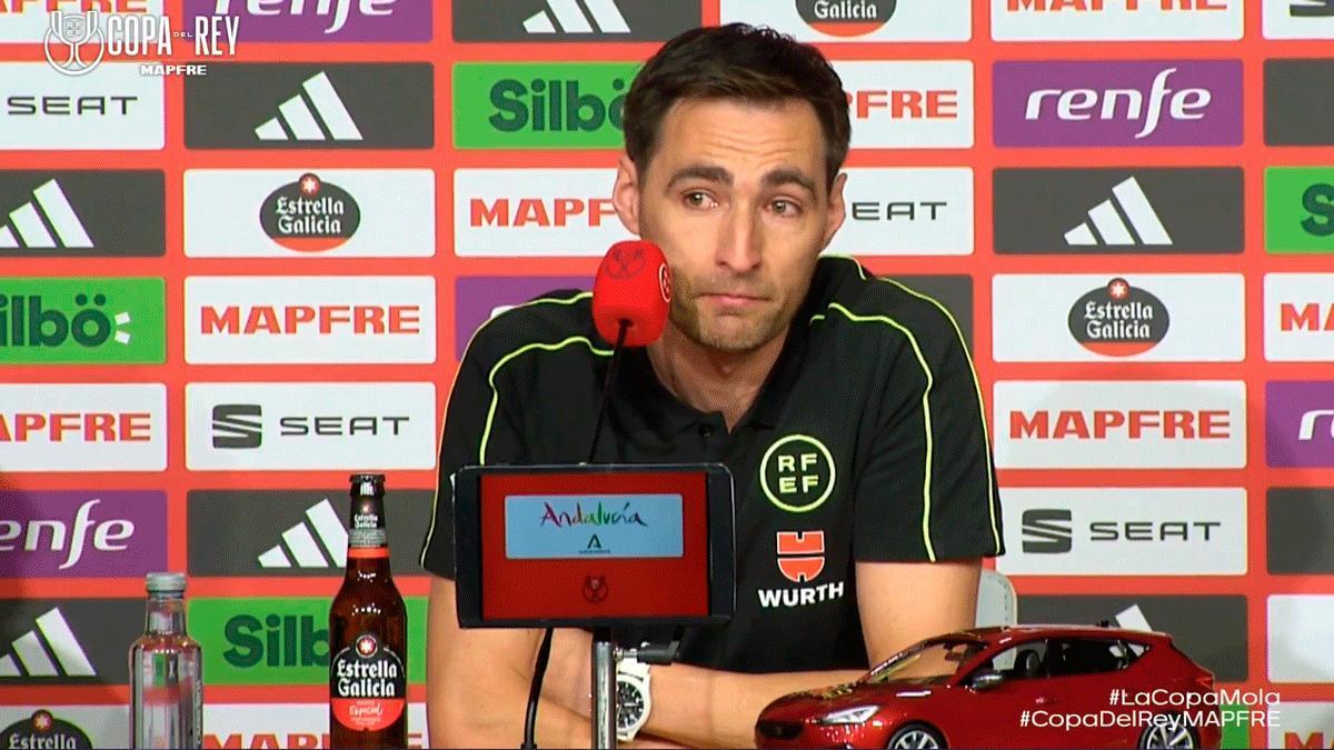 Las lágrimas de Ricardo de Burgos Bengoechea antes de la final de la Copa del Rey