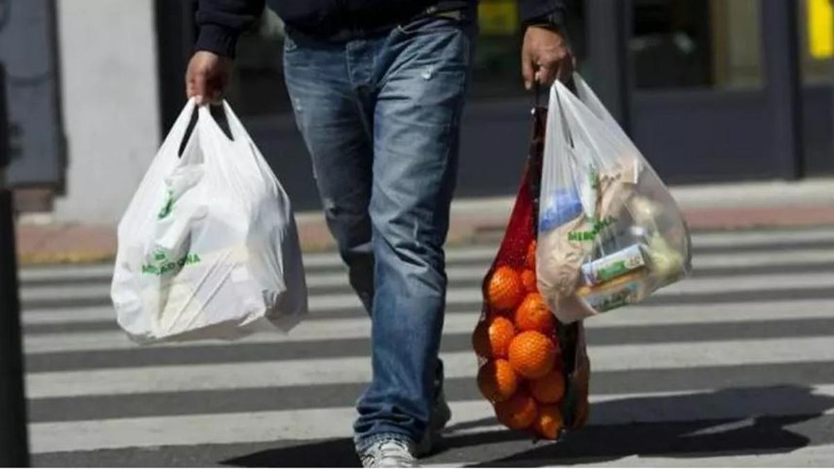 Plastiktüten sind auf Mallorca noch immer viel in Gebrauch