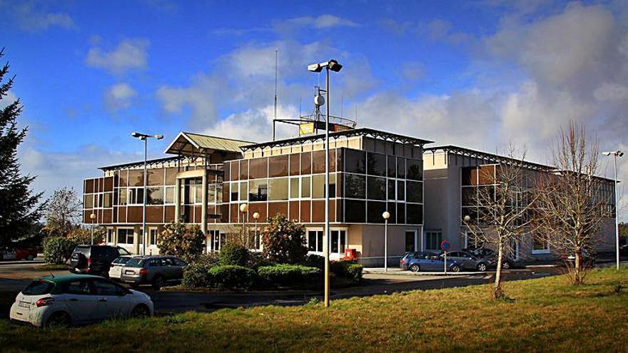 Exterior del Centro Territorial de RTVE en Galicia.