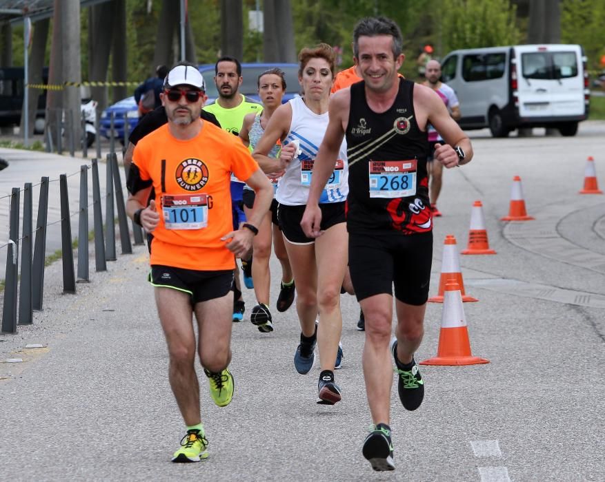 Los atletas alcanzan la excelencia en la carrera celebrada este sábado en el Cuvi.