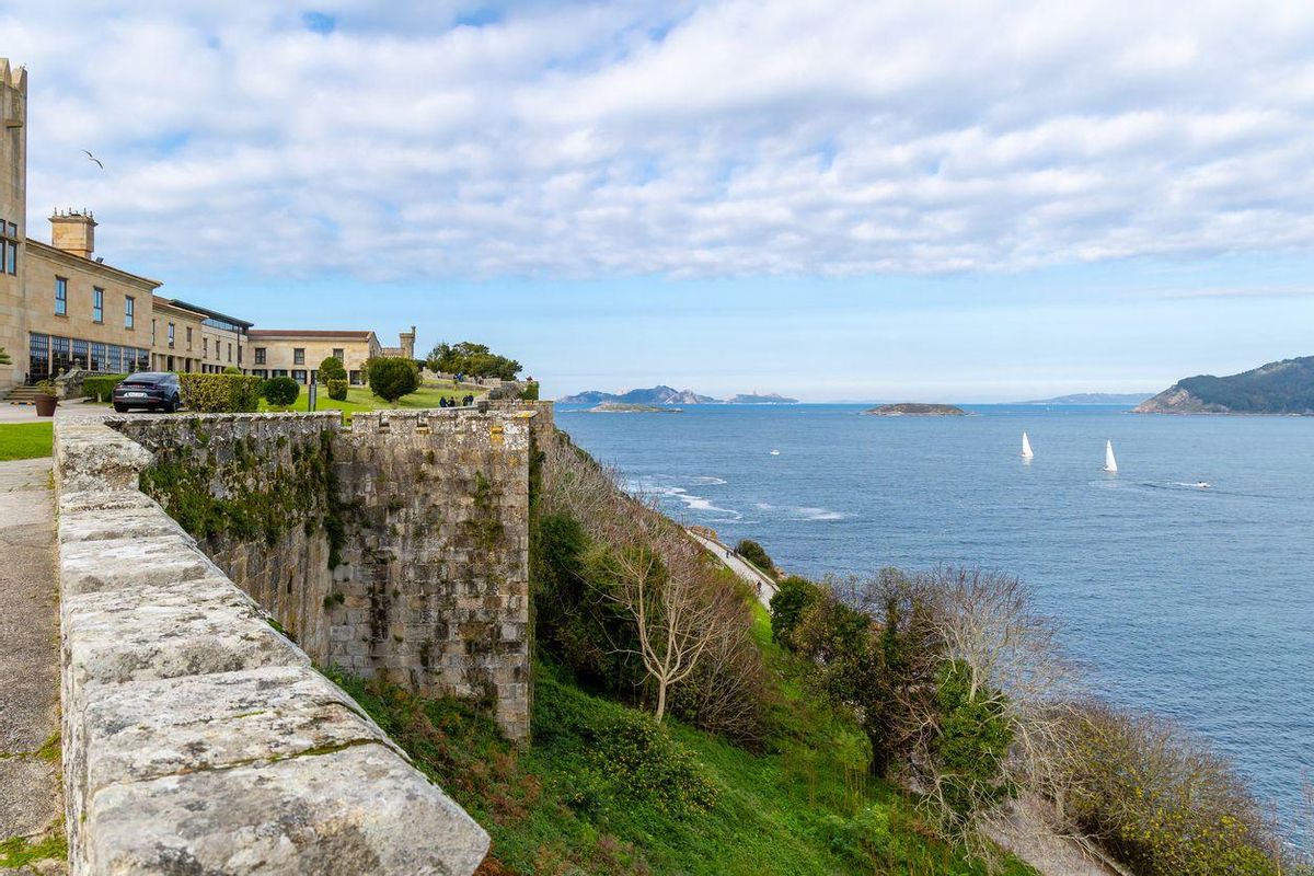 La Fortaleza de Montereal en Baiona que hoy es parador
