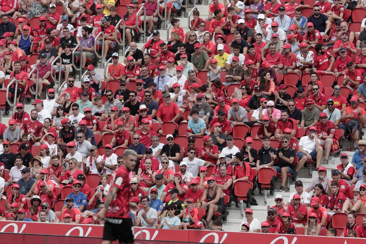 Indignación entre la afición del Real Mallorca tras el cambio de ...