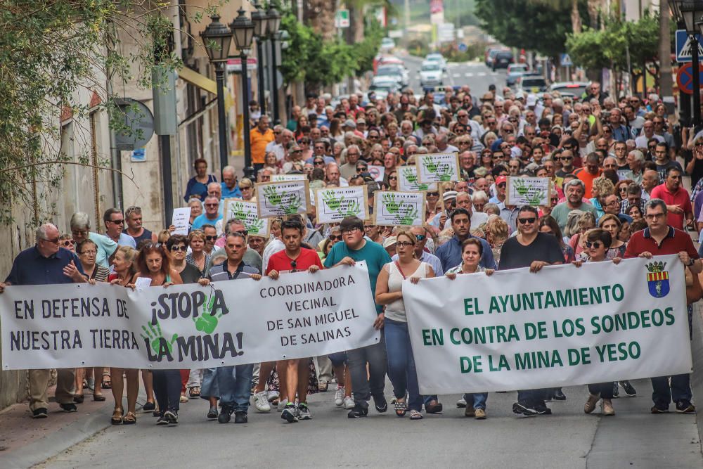 Protesta en San Miguel de Salinas contra la instal