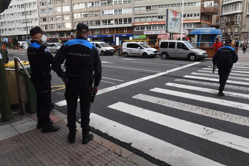 El 092 controla el aforo en los buses de A Coruña