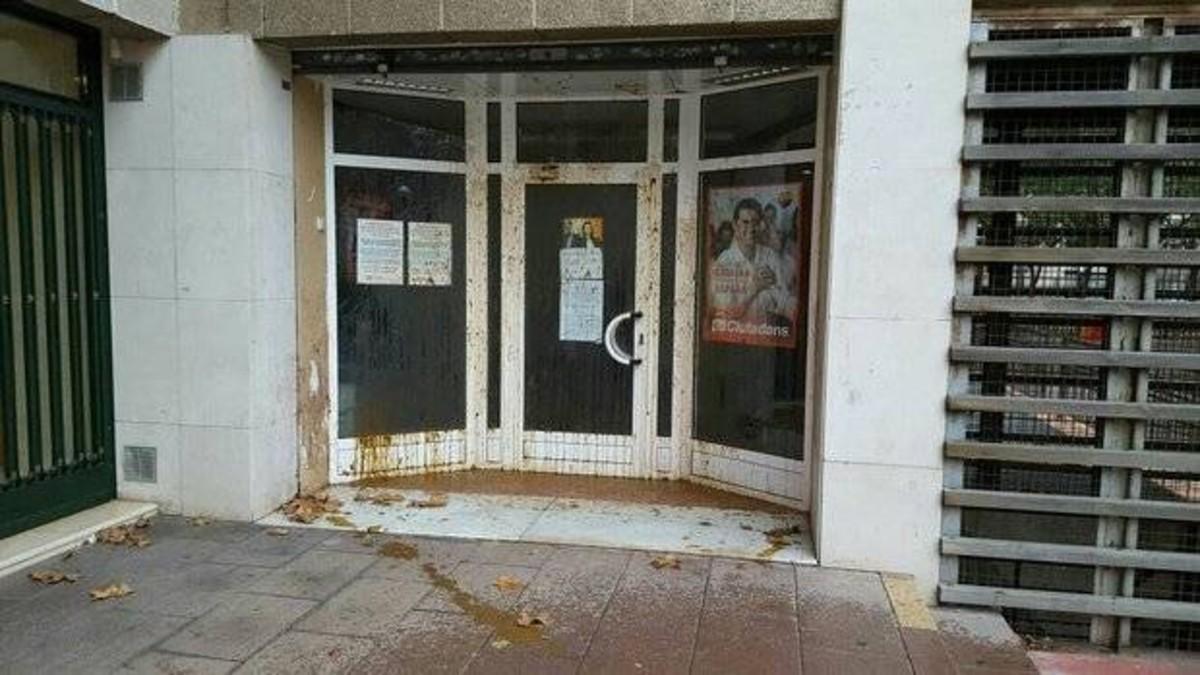 Quinto ataque en dos meses a la sede de Ciudadanos en L'Hospitalet.