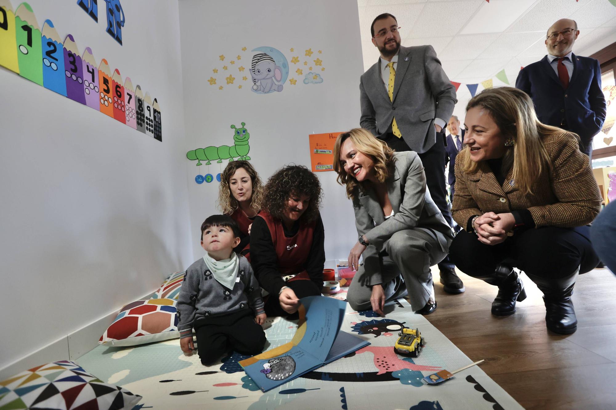 La ministra de Educación, Pilar Alegría, de visita en Asturias.