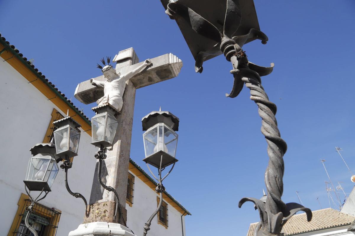 El Cristo de los Faroles de Córdoba, después de la retirada de los candados y las pulseras de sus rejas