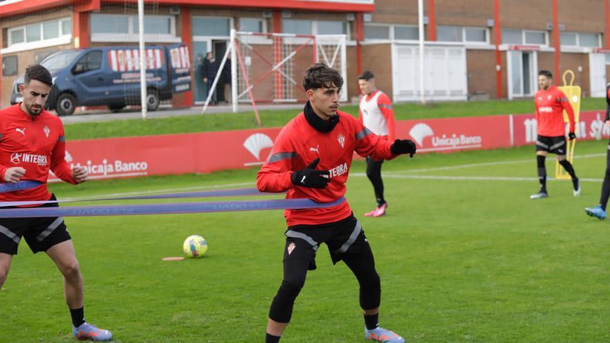 EN IMÁGENES: Primer entrenamiento del Sporting tras el cierre del mercado de fichajes de invierno