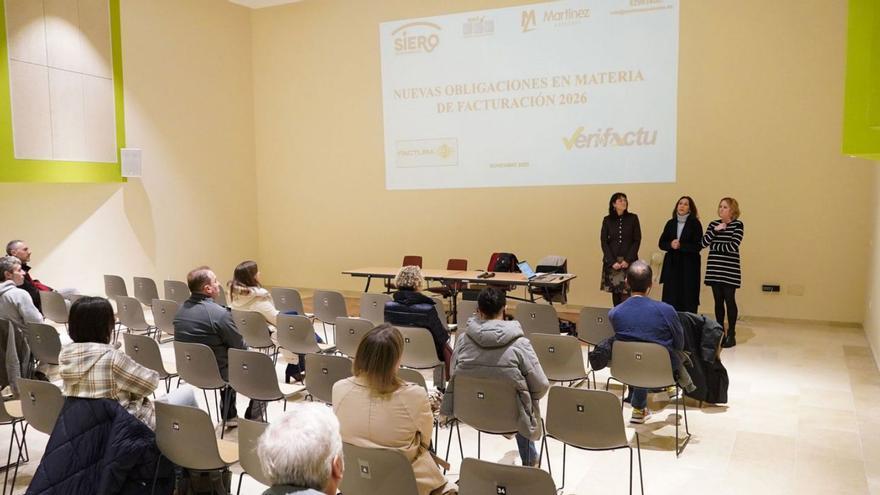 Jornada sobre el sistema Verifactu celebrada en Pola de Siero. | E. P.
