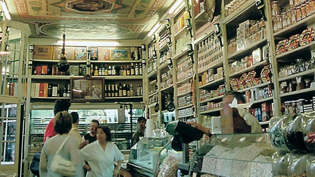 La caprichosa, considerada la tienda más antigua de España.