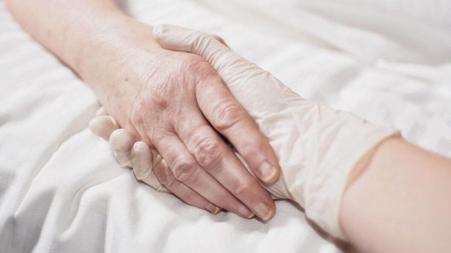 El Servicio Canario de la Salud tramita 24 solicitudes para acogerse a la eutanasia en lo que va de año