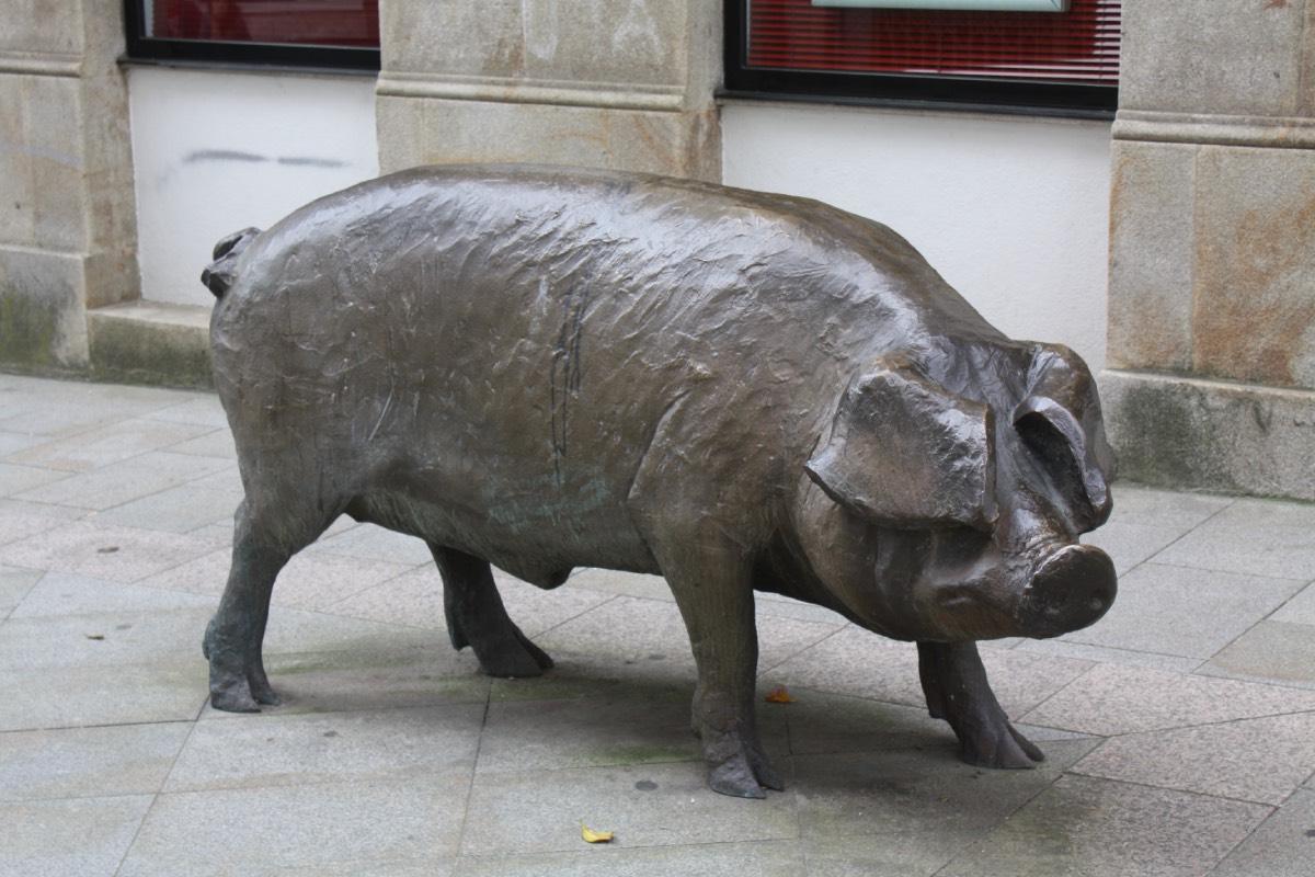 La estatua del cerdo de Lalín